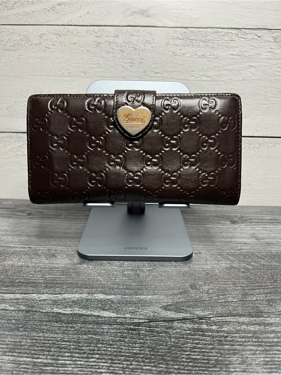 Gucci Handbags - Authentic Gucci Chocolate Brown GUCCISSIMA Wallet with Heart